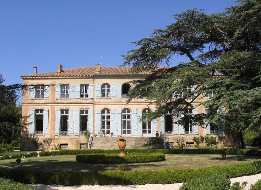 Chateau De Clermont-Saves L'Isle-Jourdain (Gers) Exterior photo