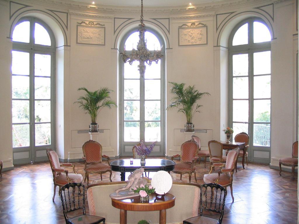 Chateau De Clermont-Saves L'Isle-Jourdain (Gers) Exterior photo